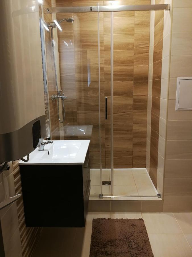 Adel Apartman Makó Exterior foto